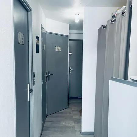Apartment Balcon Sud, Au Centre De La Foux Avec Parking Prive *